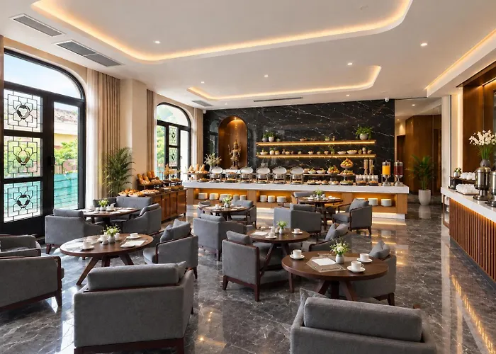La Maison Hotel 4*