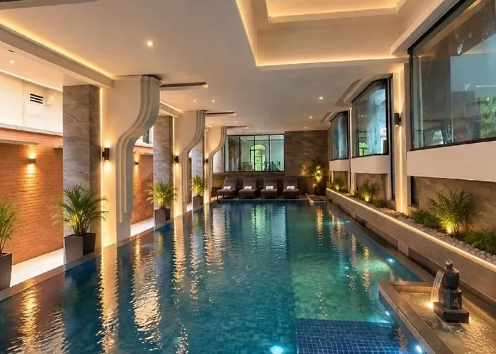 Hotel La Maison 4*